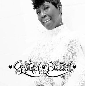 Meet your Posher, Divalicous